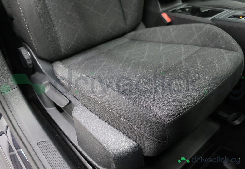 Volkswagen Golf Black