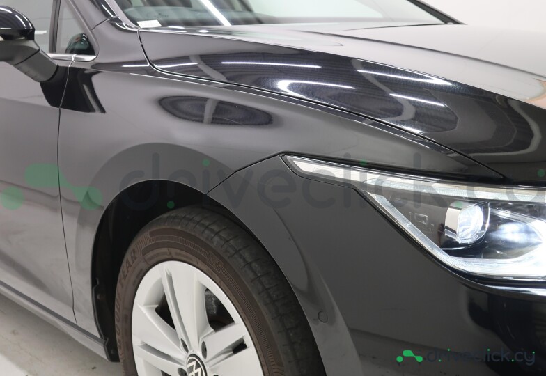Volkswagen Golf Black