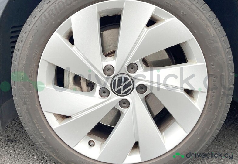 Volkswagen Golf Grey