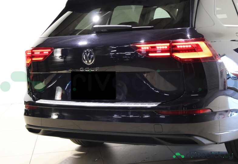 Volkswagen Golf Black
