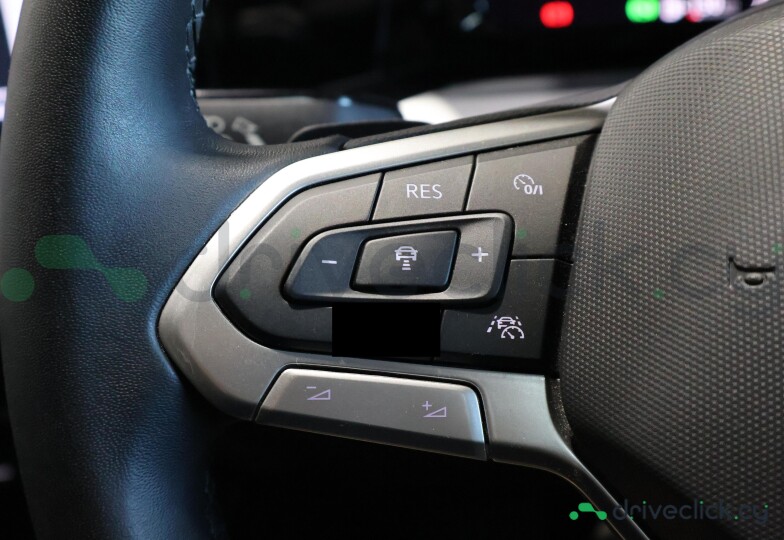 Volkswagen Golf Black
