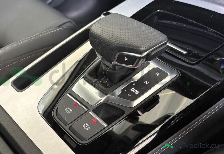 Audi Q5 Sportback White