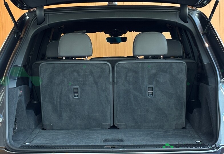 Audi Q7 Grey