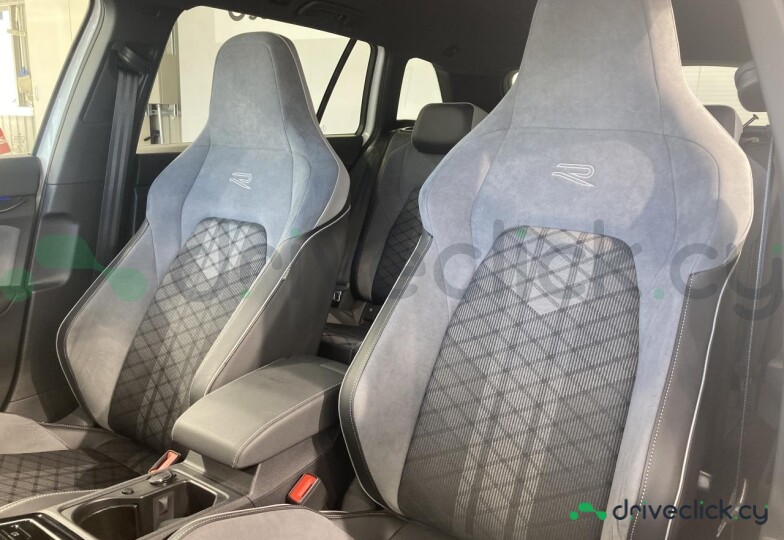 Volkswagen Golf White