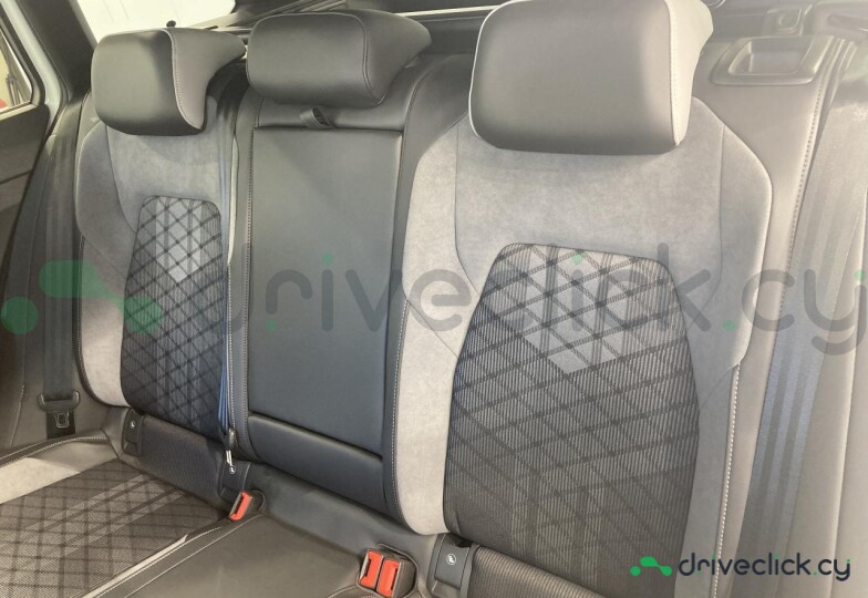 Volkswagen Golf White