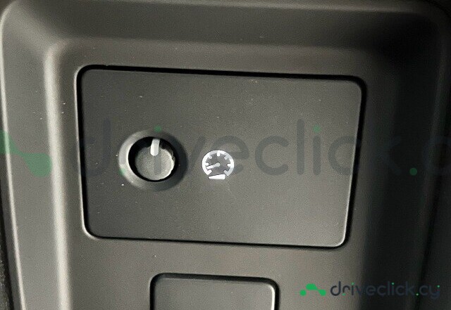 Land Rover Defender Grey