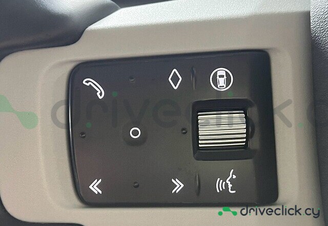 Land Rover Defender Grey