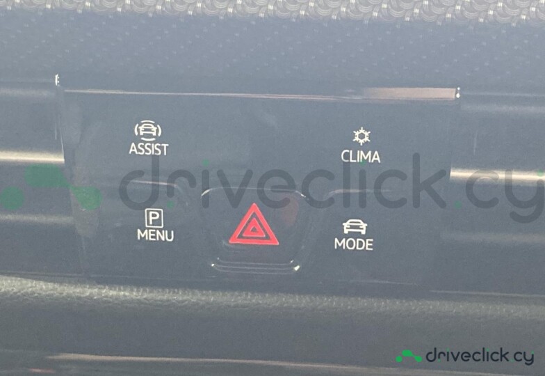 Volkswagen Golf White