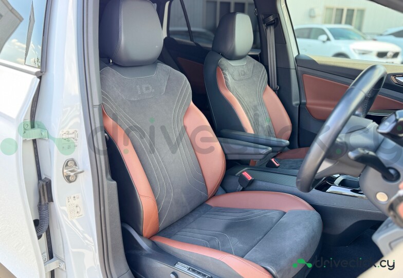 Volkswagen ID.4 White