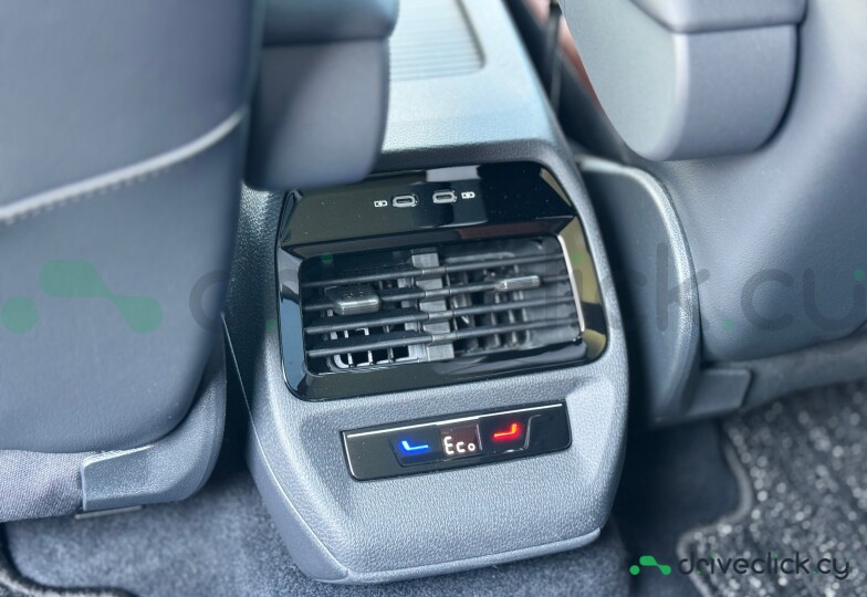 Volkswagen ID.4 White