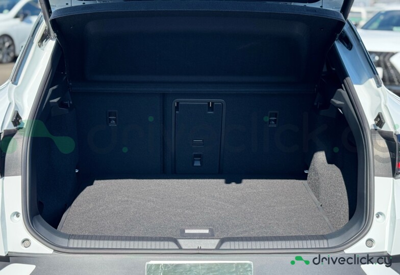 Volkswagen ID.4 White