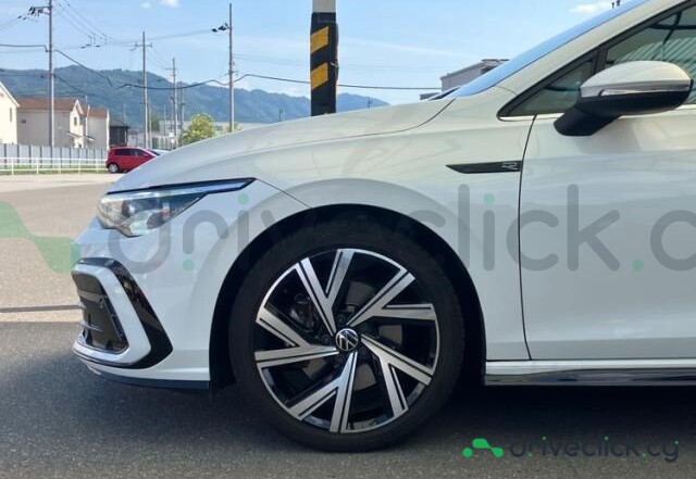 Volkswagen Golf White