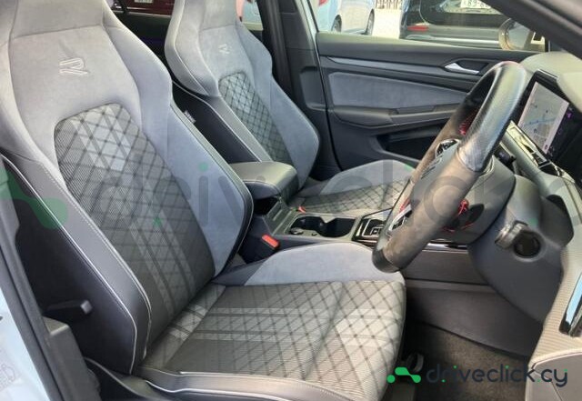 Volkswagen Golf White