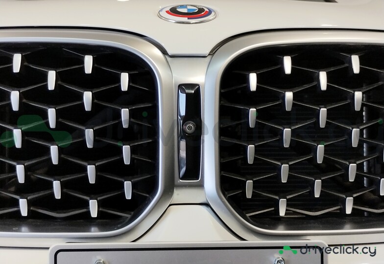 BMW X4 White
