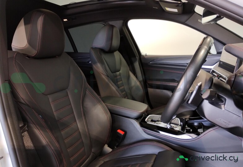 BMW X4 White