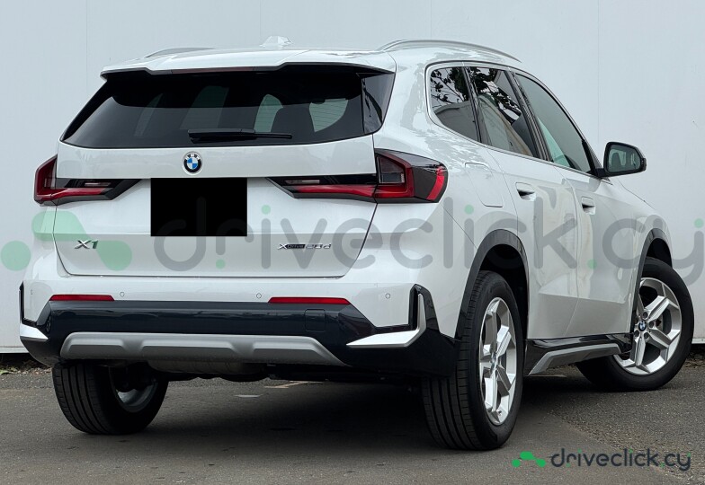 BMW X1 White