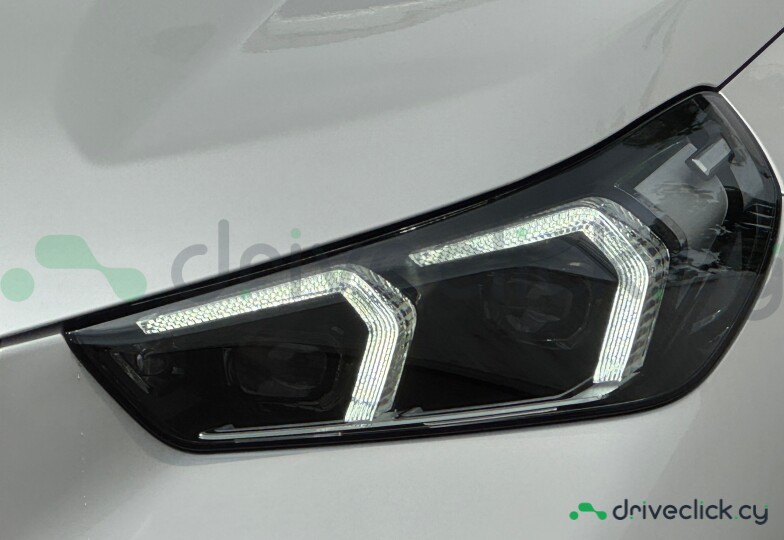 BMW X1 White