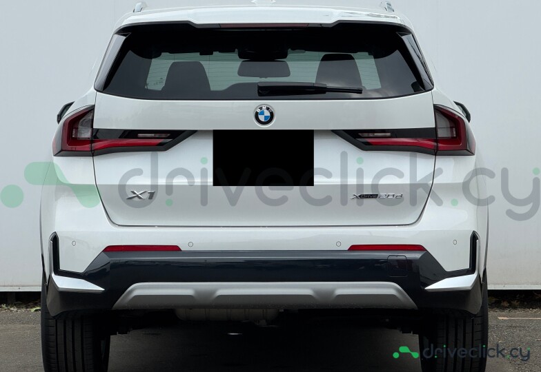 BMW X1 White