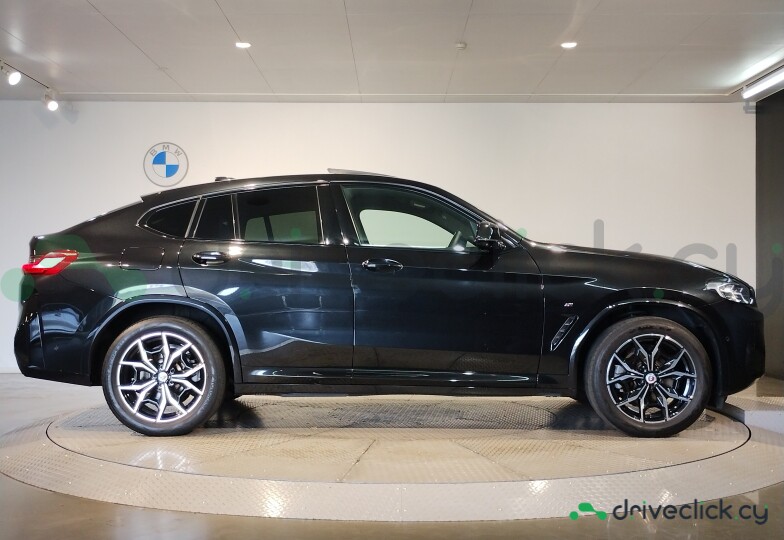 BMW X4 Black