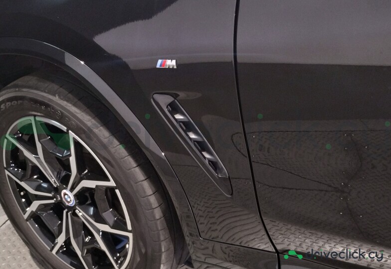 BMW X4 Black