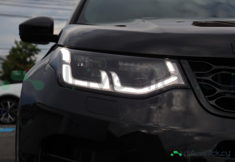 Land Rover Discovery Sport Черный