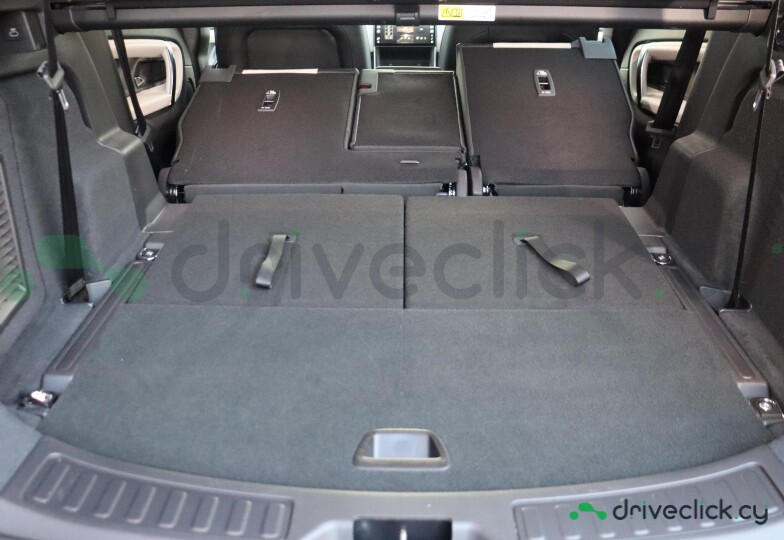 Land Rover Discovery Sport Черный