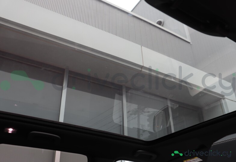 Land Rover Discovery Sport Черный