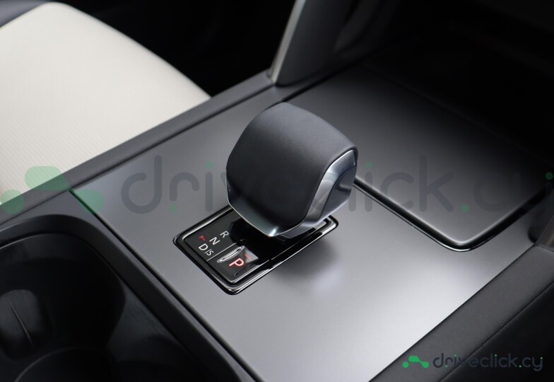 Land Rover Discovery Sport Черный