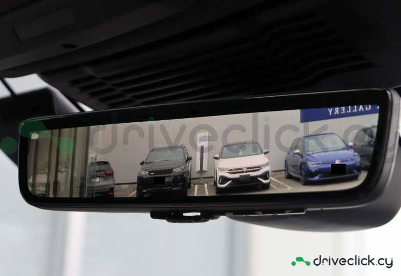 Land Rover Discovery Sport Черный