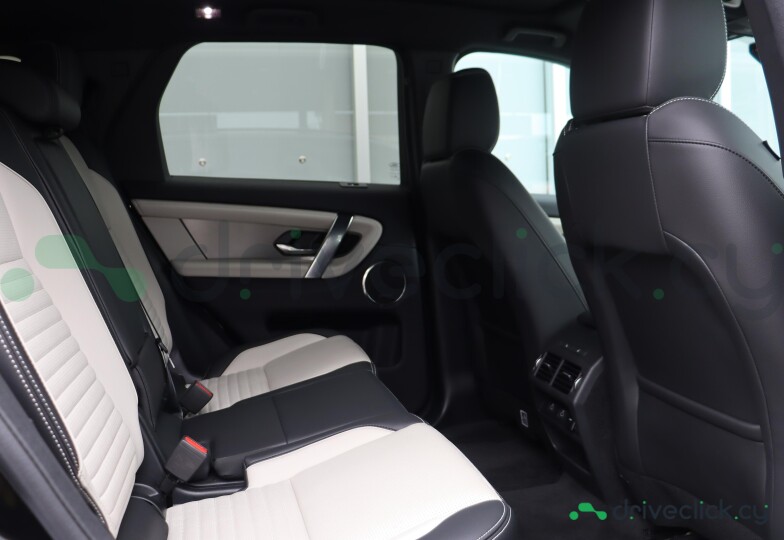 Land Rover Discovery Sport Черный