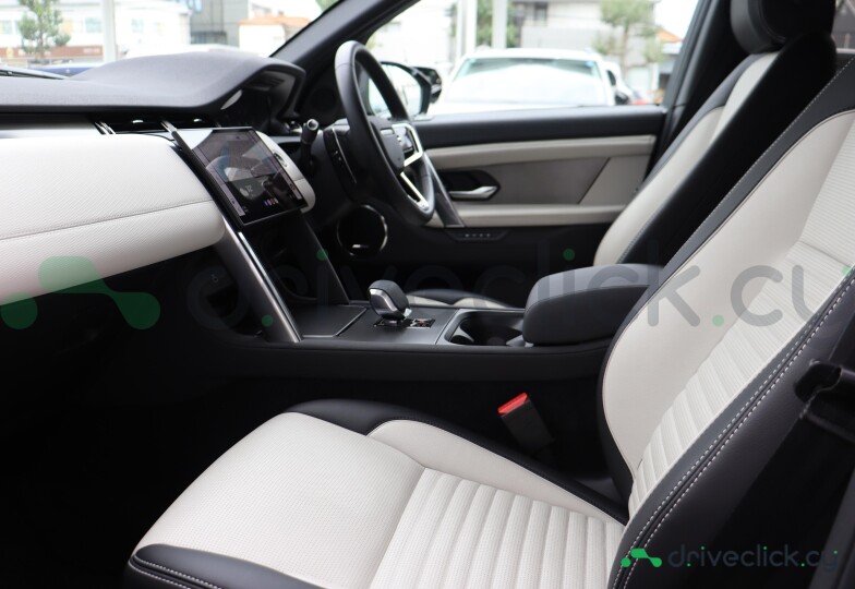 Land Rover Discovery Sport Черный