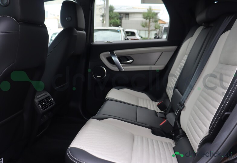 Land Rover Discovery Sport Черный