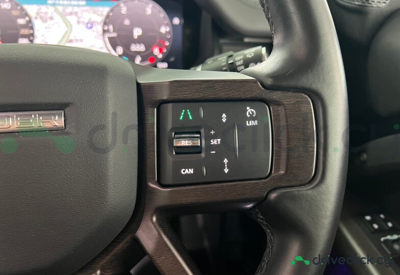 Land Rover Defender Черный