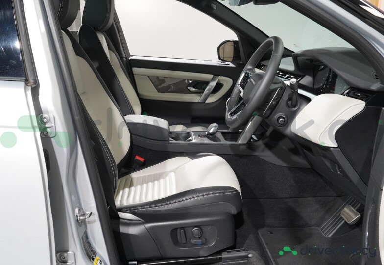 Land Rover Discovery Sport Белый