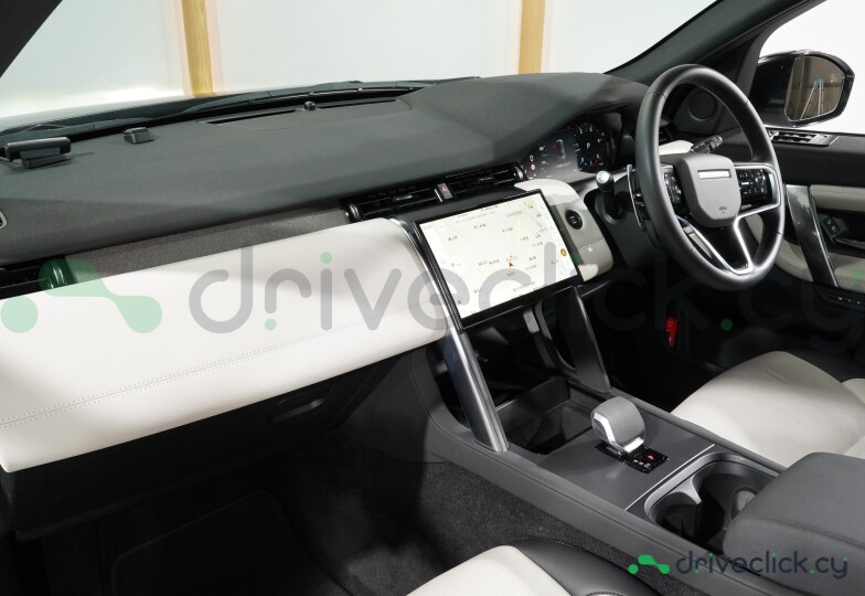 Land Rover Discovery Sport Белый