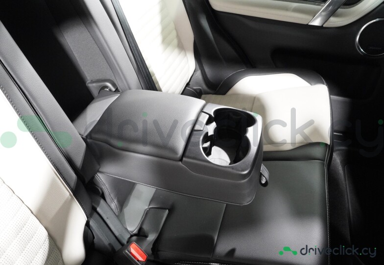 Land Rover Discovery Sport Белый