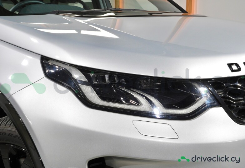 Land Rover Discovery Sport Белый