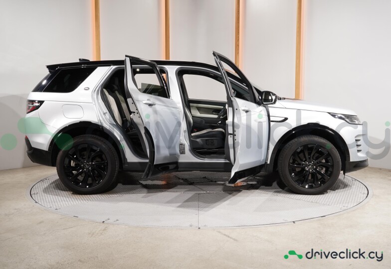Land Rover Discovery Sport Белый