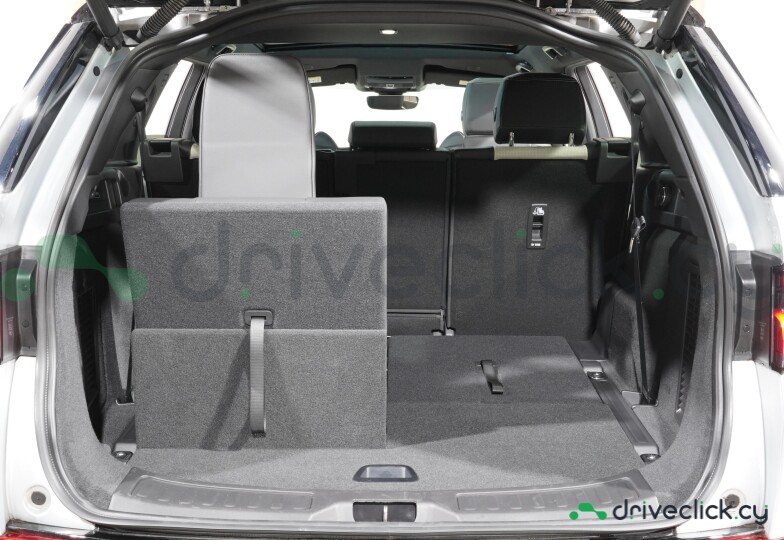 Land Rover Discovery Sport Белый