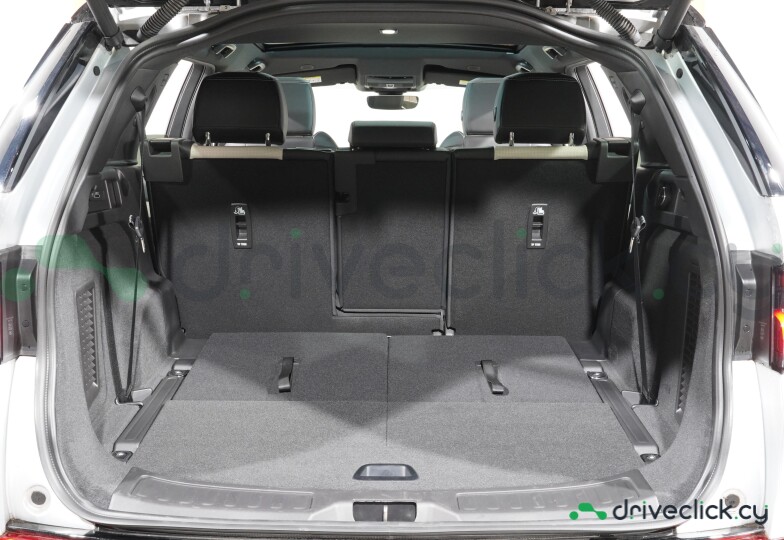 Land Rover Discovery Sport Белый