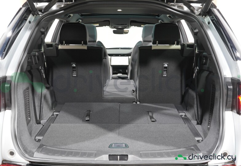 Land Rover Discovery Sport Белый