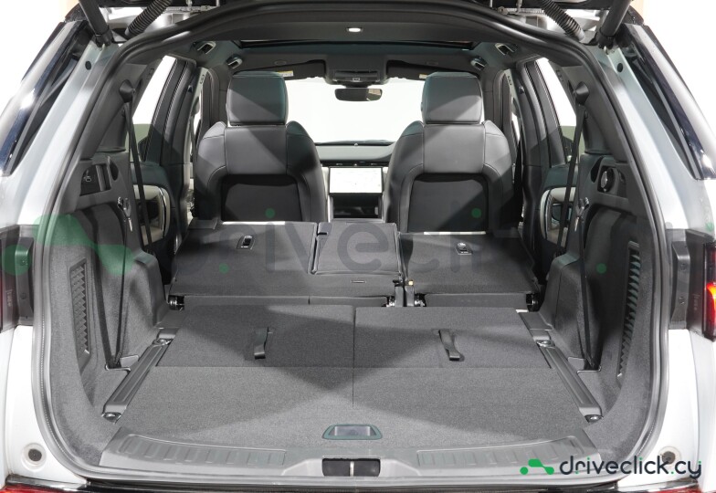 Land Rover Discovery Sport Белый