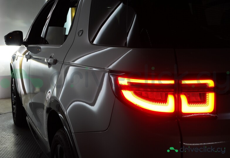 Land Rover Discovery Sport Белый