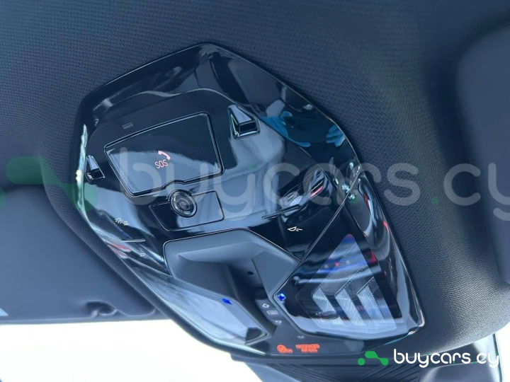 BMW M5 Красный