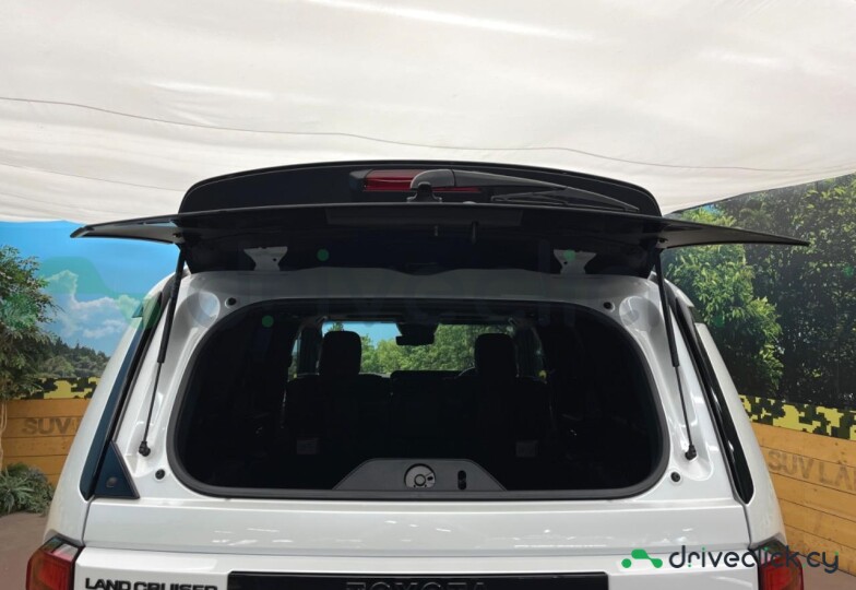 Toyota Land Cruiser 250 White