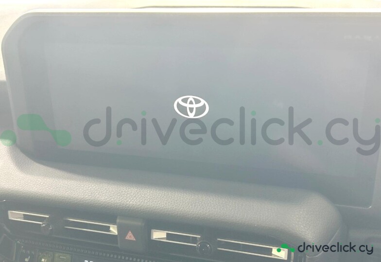 Toyota Land Cruiser 250 White