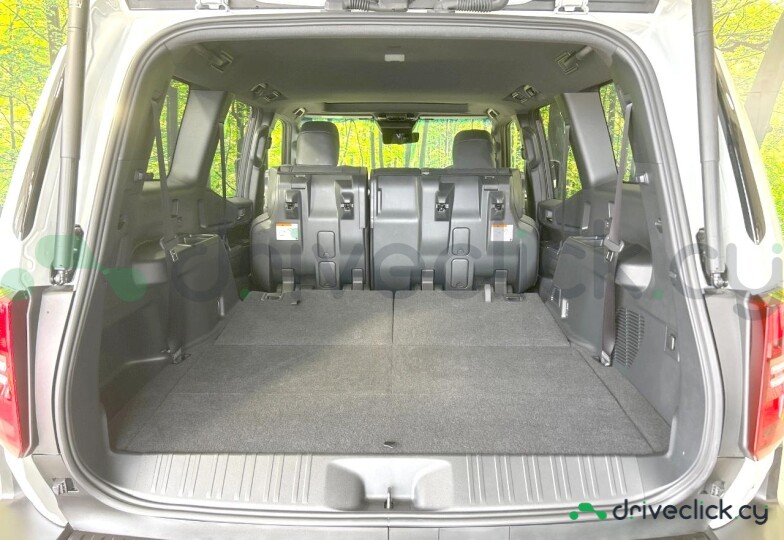 Toyota Land Cruiser 250 White