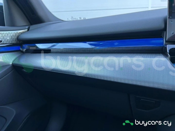 BMW M5 Красный