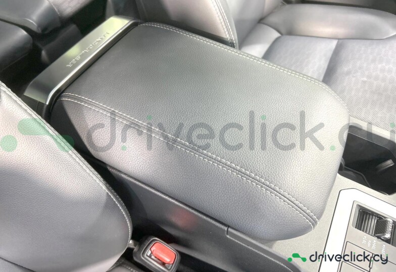 Toyota Land Cruiser 250 White