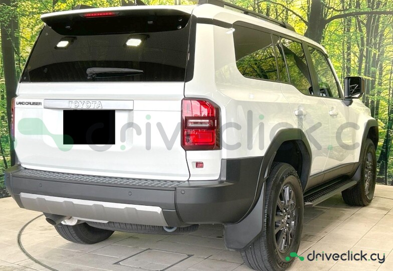 Toyota Land Cruiser 250 White